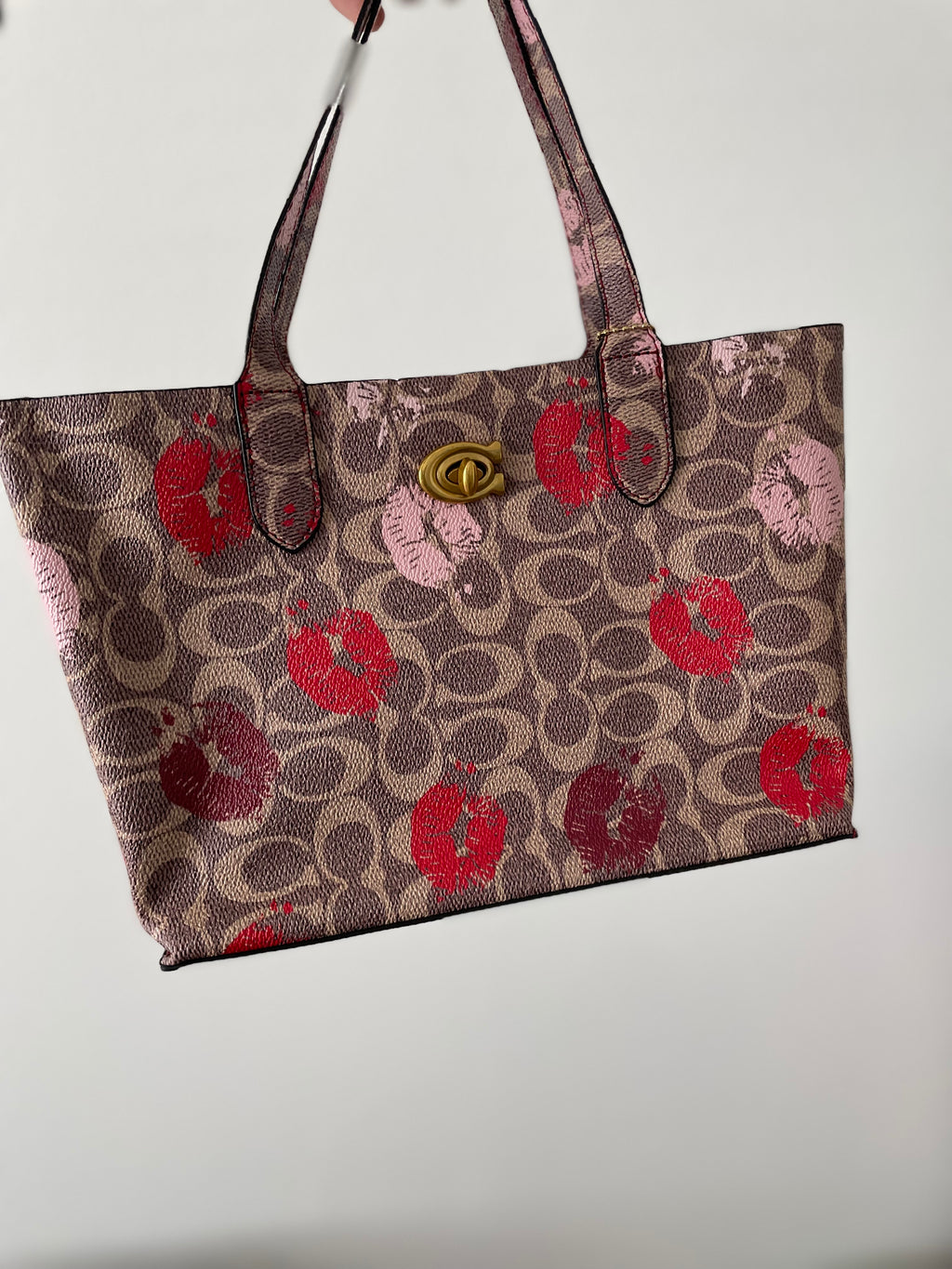 kissy Tote Bag